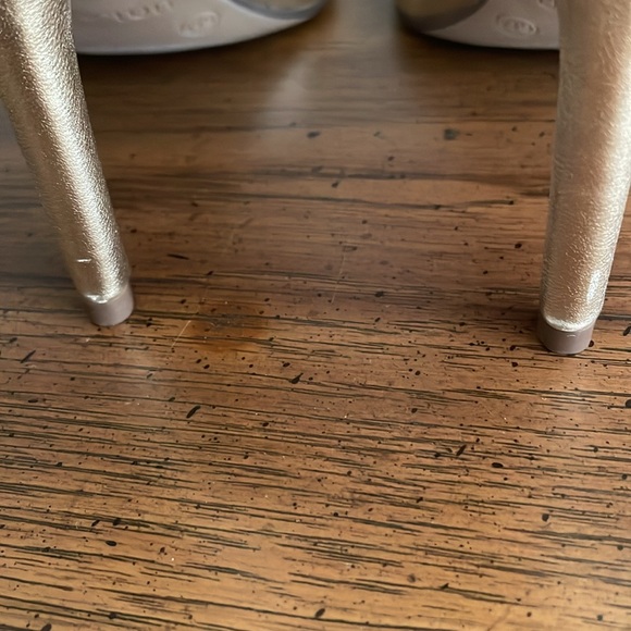 Unisa Gold Ankle Strap Heels Size 6 - Picture 3 of 10